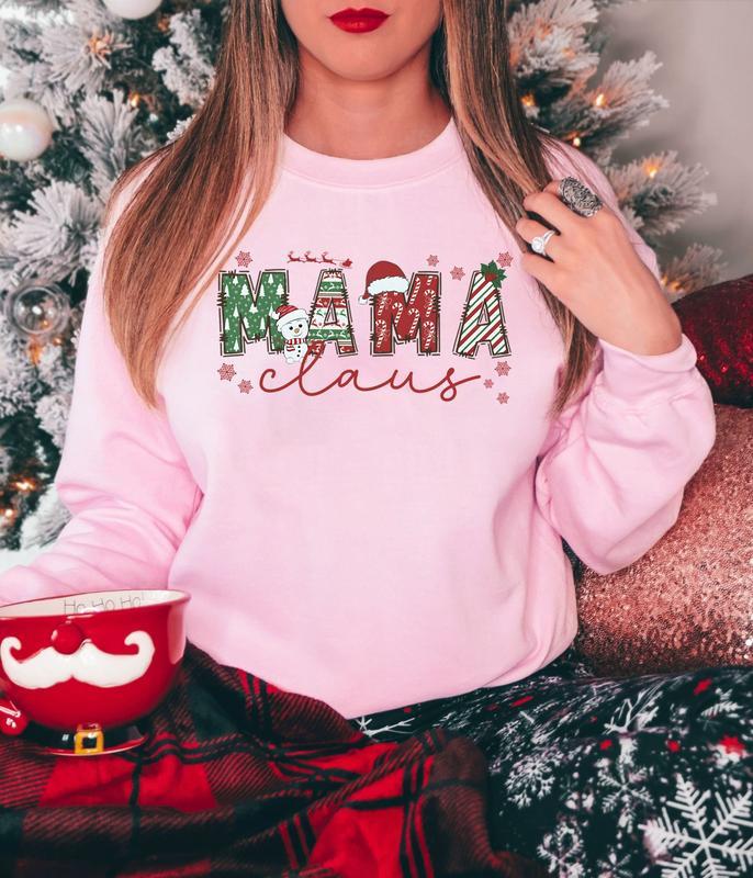 Mama Claus Sweatshirt, Christmas Mom Sweatshirt, Christmas Mama Sweater, Family Christmas Sweater, Holiday Mom Shirt, Family Christmas Gift Shirt