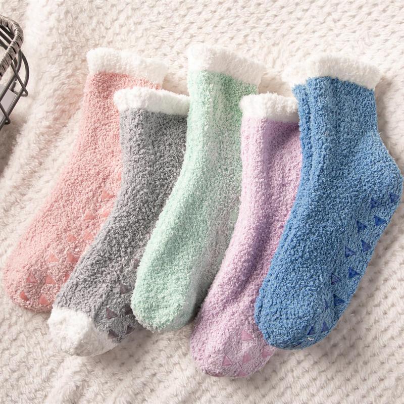 Fuzzy Socks for Women - Non Slip Socks Women, Slipper Socks  Socks with Grips for Women, Warm Fluffy Socks