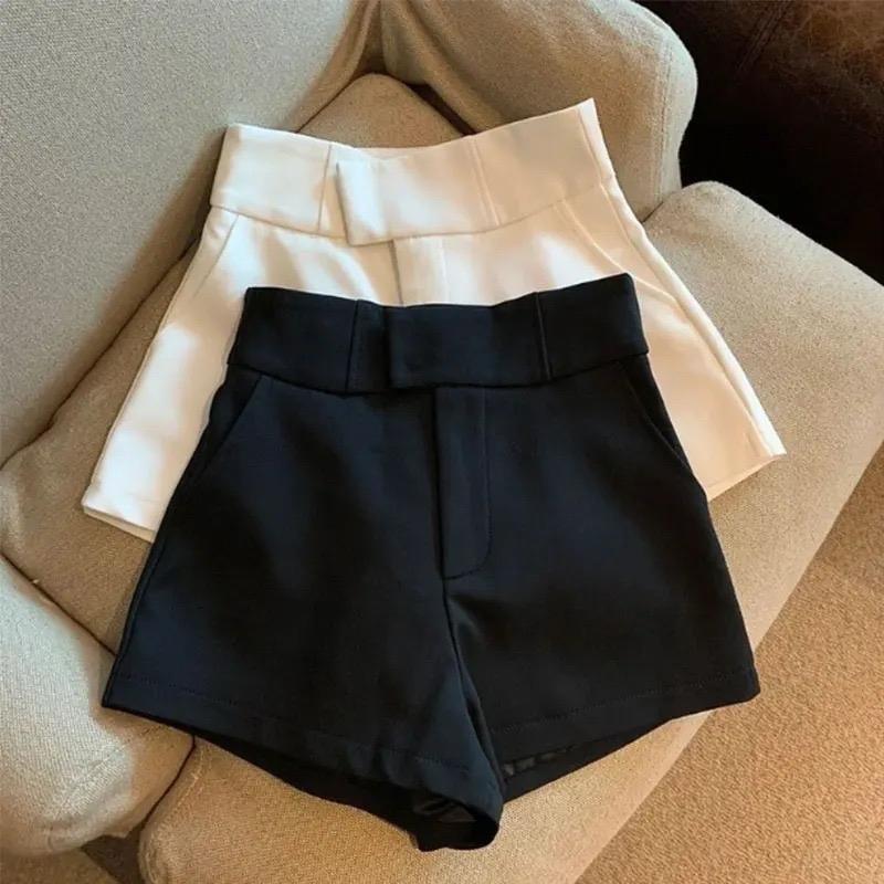 Women's Black High-Waisted Chic Basic Shorts - A-Line Slim Fit Casual Straight Pants, Comfortable Minimalist Streetwear Feminine Fashion Style