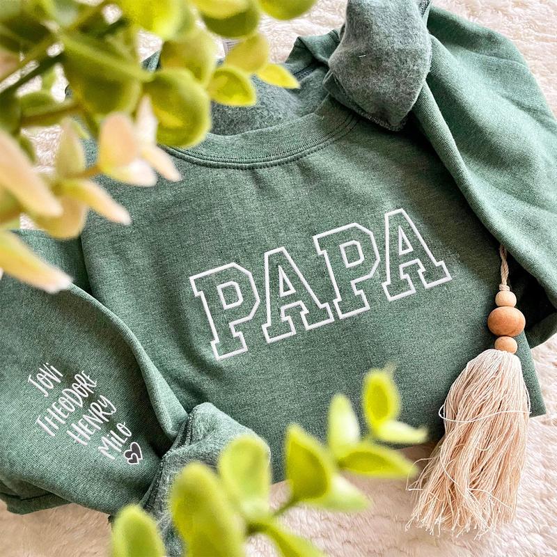 Custom Embroidered Mama Sweatshirt with Kids' Names - Perfect Gift for Mom