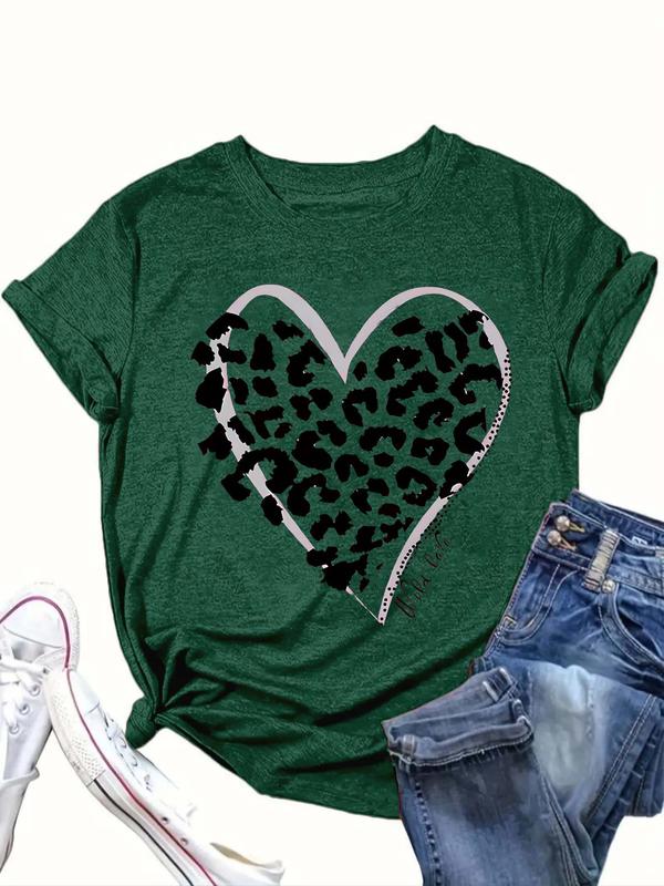  Leopard Heart Print Round Neck Tee, Fashion Casual Crew Neck Short Sleeve T-shirt for Daily Outdoor Wear, Women Clothing for All Seasons