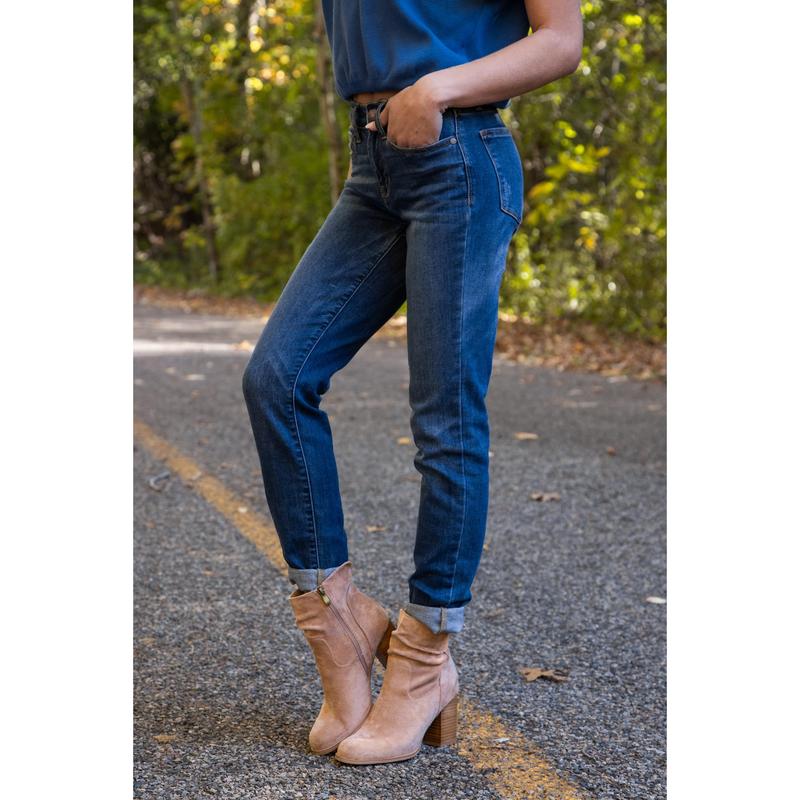 *Three Length* Judy Blue One Step At A Time Mid-Rise Relaxed Denim Fabric Fit