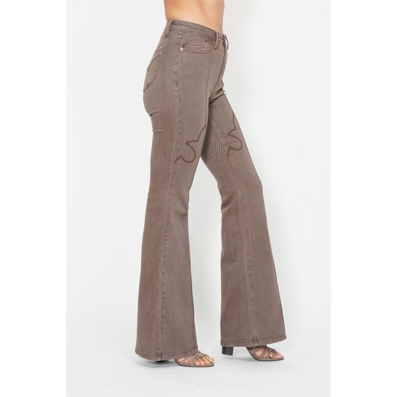 JUDY BLUE HI WAIST BROWN GARMENT DYED KNEE SEAM DETAIL & SHIELD BACK POCKETS FLARE JEANS