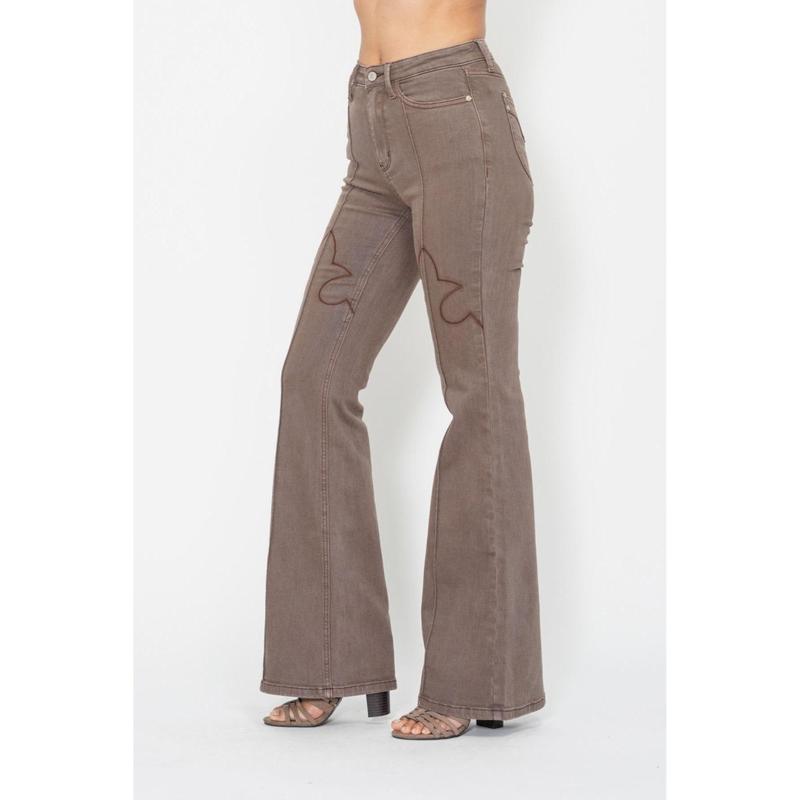 JUDY BLUE HI WAIST BROWN GARMENT DYED KNEE SEAM DETAIL & SHIELD BACK POCKETS FLARE JEANS